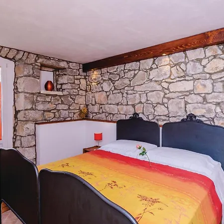 Сasa de vacaciones Awesome In With Wifi Kuna Pelješka